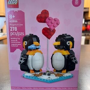 LEGO Penguins in Love Set - Black, White, Red, Orange